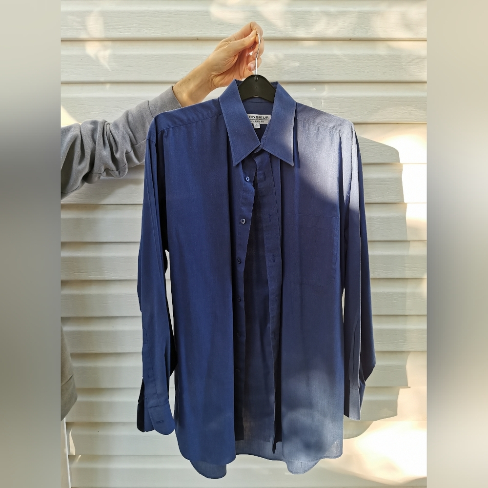3/10$ Givenchy Deep Blue Dress Shirt